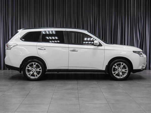 Mitsubishi Outlander III с пробегом 2013 года, цена 1 599 000 рублей, 140029 км, внедорожник, Автокод Объявления