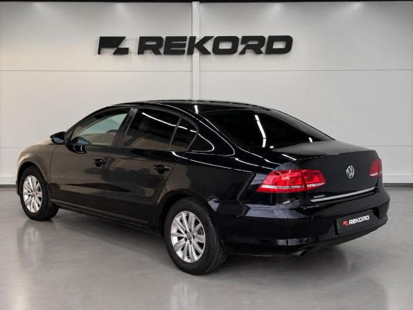 Volkswagen Passat B7 с пробегом 2011 года, цена 1 349 000 рублей, 101000 км, седан, Автокод Объявления