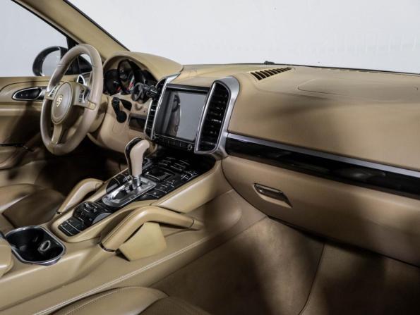 Porsche Cayenne II (958) с пробегом 2013 года, цена 2 861 100 рублей, 278065 км, внедорожник, Автокод Объявления