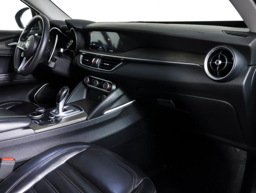 Alfa Romeo Stelvio I Москва  - изображение 9