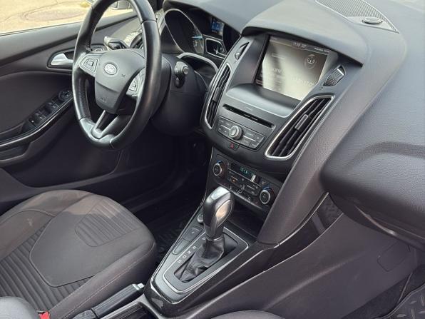 Ford Focus III Рестайлинг с пробегом 2016 года, цена 1 300 000 рублей, 60000 км, универсал, Автокод Объявления