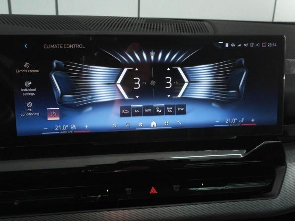 BMW 5 серии VIII (G60/G61/G68) с пробегом 2024 года, цена 7 599 000 рублей, 6078 км, седан, Автокод Объявления