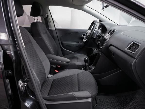 Volkswagen Polo V Рестайлинг с пробегом 2018 года, цена 1 212 000 рублей, 139784 км, седан, Автокод Объявления