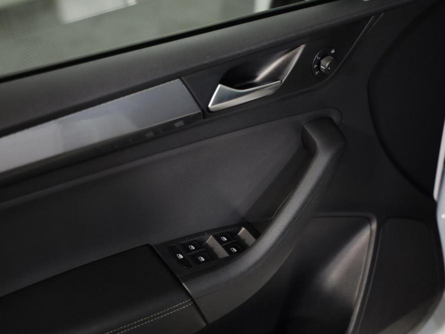 Volkswagen Polo VI Санкт-Петербург  - изображение 20