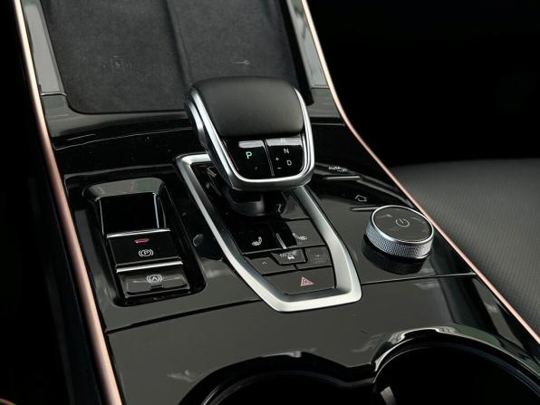 Omoda C5 I с пробегом 2023 года, цена 1 782 700 рублей, 40677 км, внедорожник, Автокод Объявления