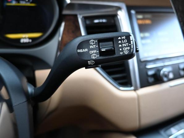 Porsche Macan I с пробегом 2015 года, цена 2 469 000 рублей, 109078 км, внедорожник, Автокод Объявления