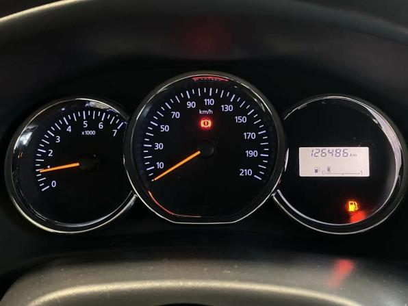 Renault Sandero II с пробегом 2015 года, цена 798 000 рублей, 126600 км, хэтчбек, Автокод Объявления