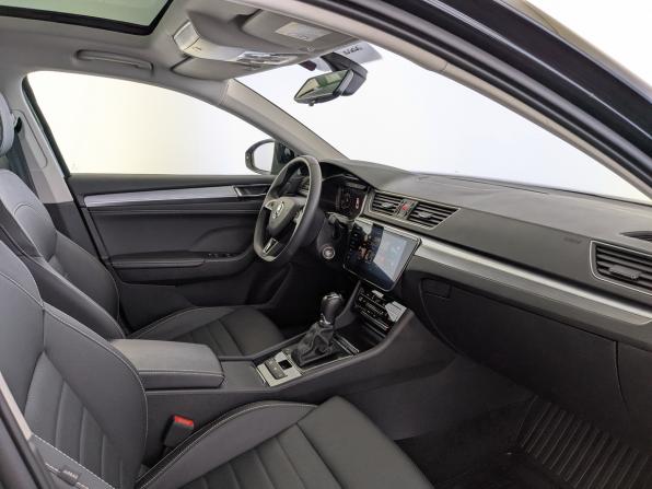 Skoda Superb III Рестайлинг с пробегом 2024 года, цена 2 900 000 рублей, 66490 км, лифтбек, Автокод Объявления