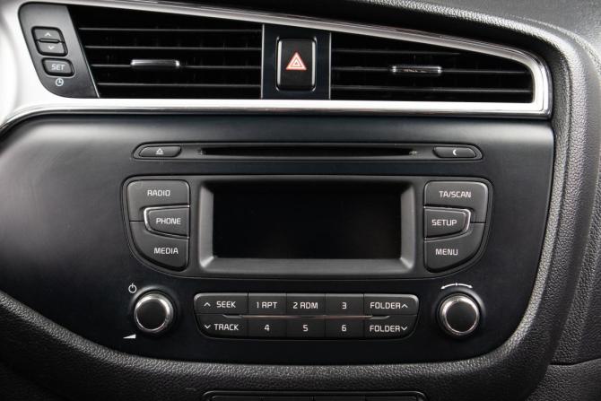 Kia Ceed II Рестайлинг с пробегом 2018 года, цена 1 199 000 рублей, 174618 км, хэтчбек, Автокод Объявления