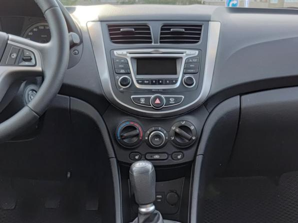 Hyundai Solaris I Рестайлинг с пробегом 2014 года, цена 1 150 000 рублей, 132756 км, седан, Автокод Объявления