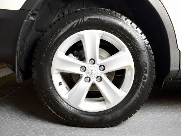 Toyota RAV4 IV (XA40) с пробегом 2014 года, цена 2 020 995 рублей, 157327 км, внедорожник, Автокод Объявления