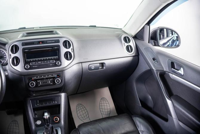 Volkswagen Tiguan I Рестайлинг с пробегом 2012 года, цена 1 349 000 рублей, 215000 км, внедорожник, Автокод Объявления