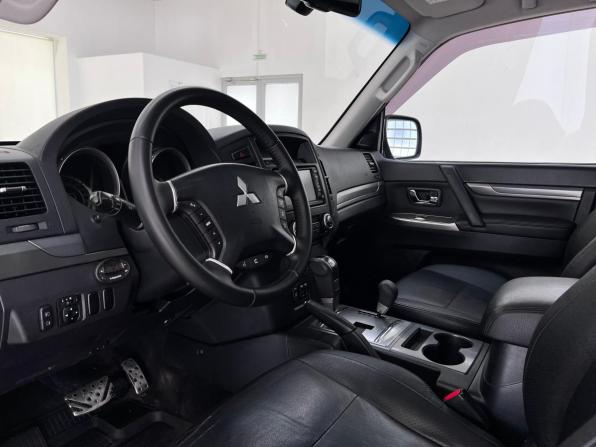 Mitsubishi Pajero IV Рестайлинг 1 с пробегом 2012 года, цена 2 430 000 рублей, 168275 км, внедорожник, Автокод Объявления