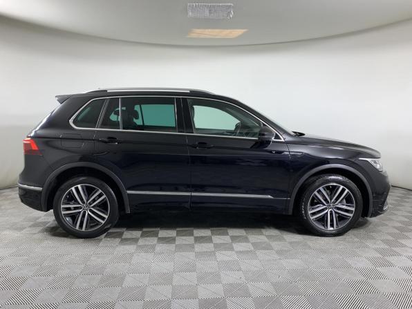 Volkswagen Tiguan II Рестайлинг с пробегом 2020 года, цена 3 725 000 рублей, 92710 км, внедорожник, Автокод Объявления