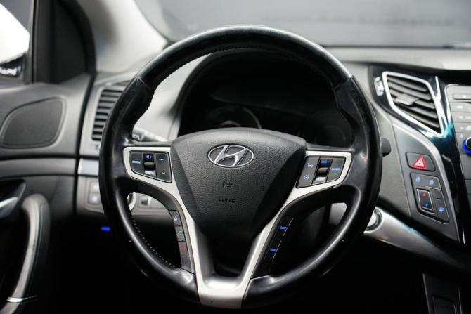Hyundai i40 I с пробегом 2013 года, цена 1 350 000 рублей, 184400 км, седан, Автокод Объявления