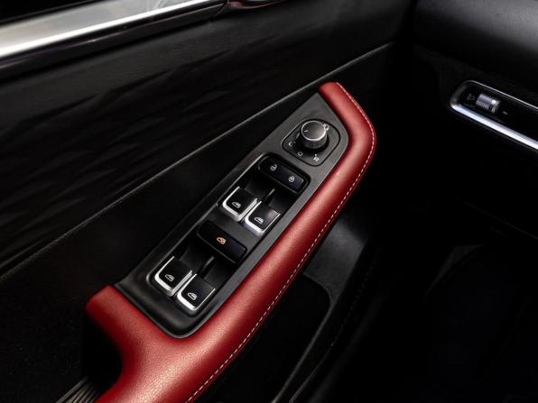 Geely Coolray I Рестайлинг с пробегом 2023 года, цена 2 030 000 рублей, 47557 км, внедорожник, Автокод Объявления