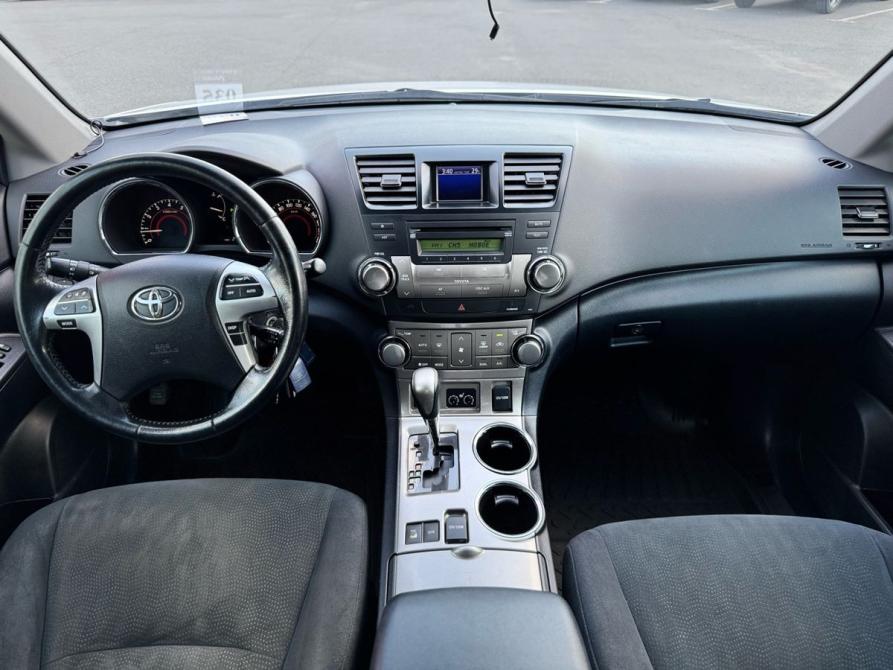Toyota Highlander II (XU40) Рестайлинг Челябинск  - изображение 12