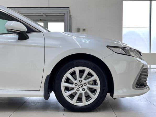 Toyota Camry VIII (XV70) Рестайлинг с пробегом 2021 года, цена 3 595 000 рублей, 33811 км, седан, Автокод Объявления