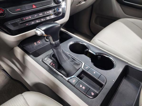 Kia Carnival III с пробегом 2019 года, цена 2 690 000 рублей, 157500 км, минивэн, Автокод Объявления