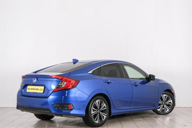 Honda Civic X с пробегом 2018 года, цена 2 349 000 рублей, 42432 км, седан, Автокод Объявления
