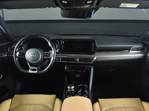 Kia K5 III с пробегом 2020 года, цена 2 724 995 рублей, 48523 км, седан, Автокод Объявления