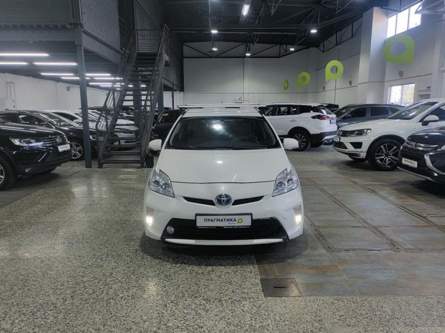 Toyota Prius III Рестайлинг (XW30) Санкт-Петербург  - изображение 2