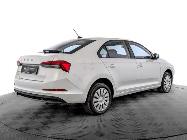 Skoda Rapid II с пробегом 2020 года, цена 1 475 000 рублей, 93423 км, лифтбек, Автокод Объявления