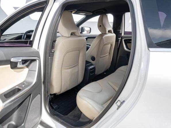 Volvo XC60 I Рестайлинг с пробегом 2013 года, цена 1 870 000 рублей, 263227 км, внедорожник, Автокод Объявления