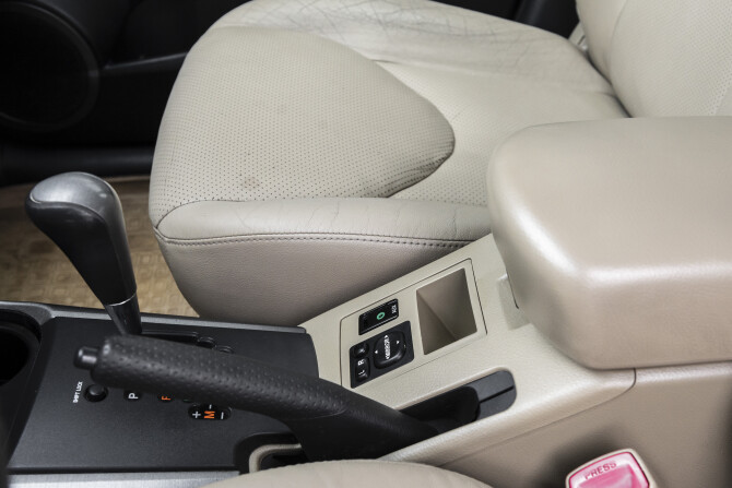 Toyota RAV4 III (XA30) Рестайлинг с пробегом 2010 года, цена 1 417 000 рублей, 250000 км, внедорожник, Автокод Объявления