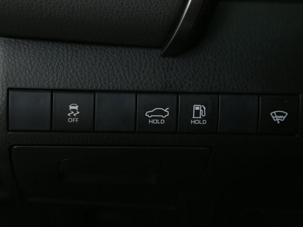 Toyota Camry VIII (XV70) с пробегом 2019 года, цена 2 465 000 рублей, 118900 км, седан, Автокод Объявления