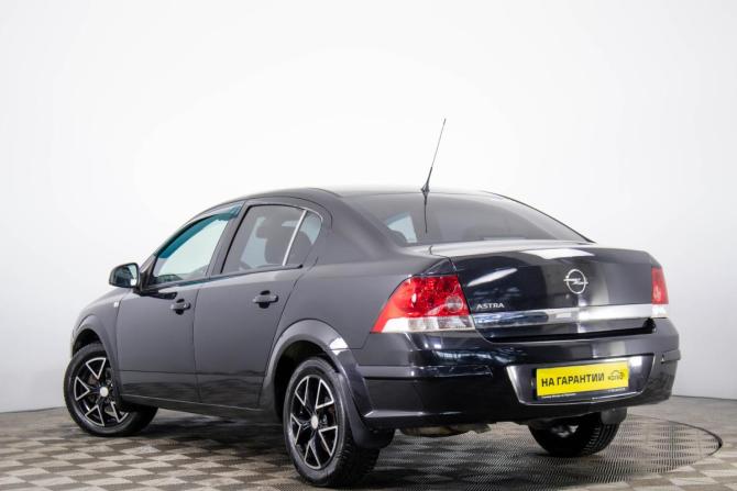 Opel Astra H Рестайлинг с пробегом 2014 года, цена 899 000 рублей, 112124 км, седан, Автокод Объявления