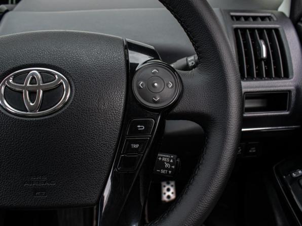 Toyota Prius Alpha I (ZVW40/41) Рестайлинг с пробегом 2015 года, цена 1 890 000 рублей, 213802 км, универсал, Автокод Объявления
