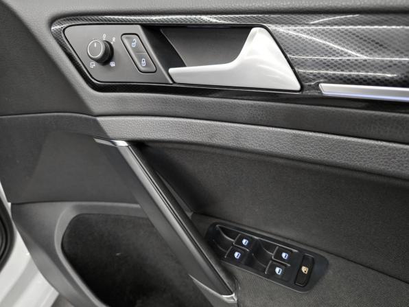 Volkswagen Golf VII с пробегом 2015 года, цена 1 240 000 рублей, 138815 км, хэтчбек, Автокод Объявления