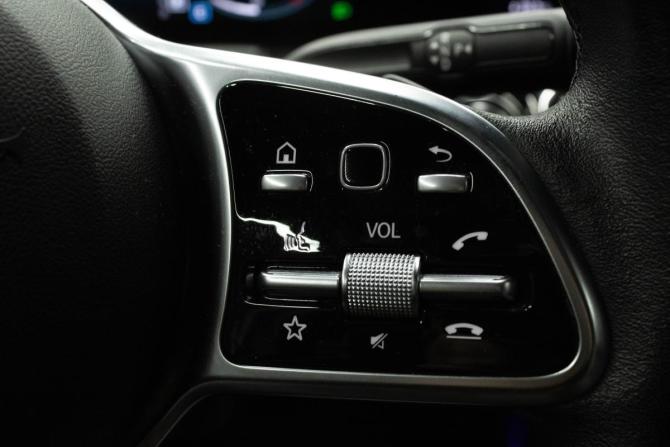 Mercedes-Benz GLA II (H247) с пробегом 2020 года, цена 3 499 000 рублей, 29518 км, внедорожник, Автокод Объявления