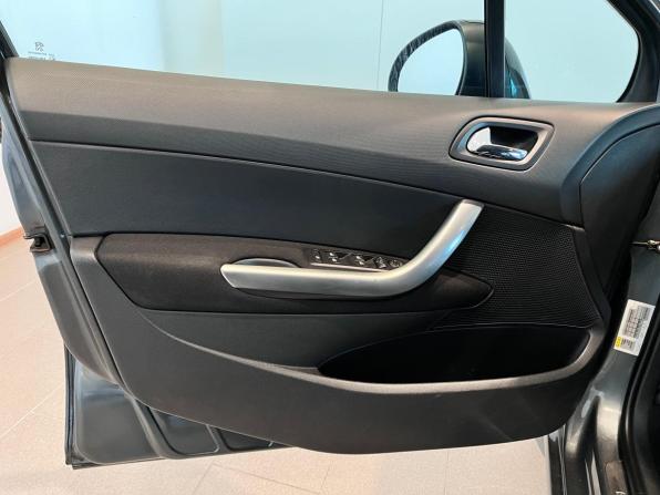 Peugeot 408 I с пробегом 2014 года, цена 595 000 рублей, 177000 км, седан, Автокод Объявления