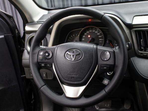 Toyota RAV4 IV (XA40) с пробегом 2014 года, цена 1 449 000 рублей, 306013 км, внедорожник, Автокод Объявления