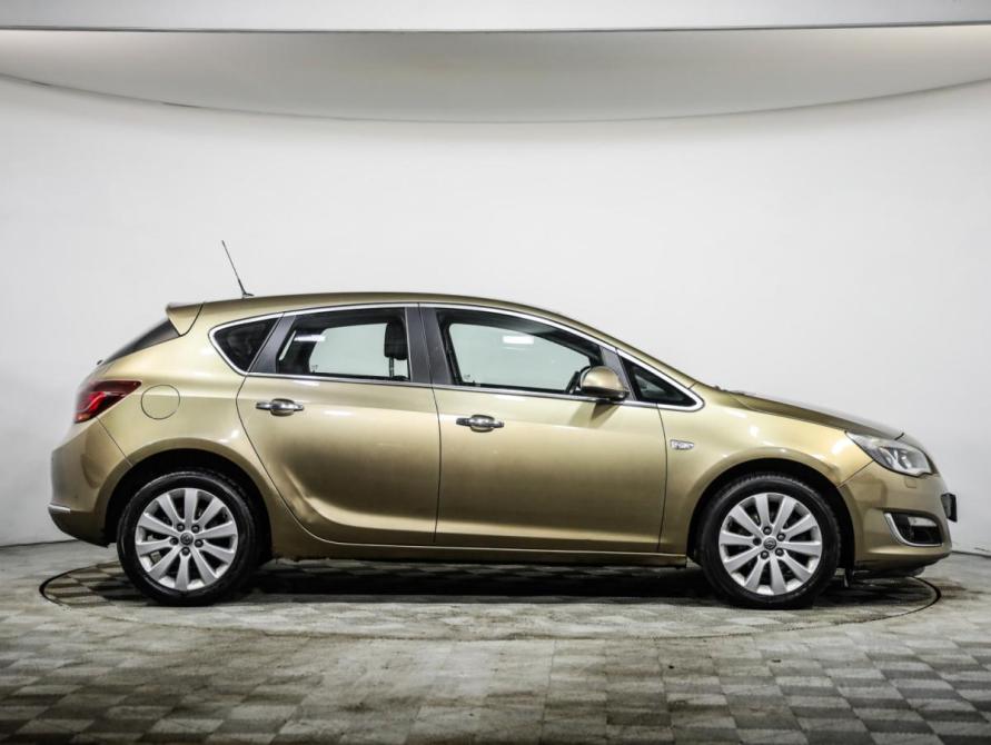 Opel Astra J Рестайлинг Санкт-Петербург  - изображение 4