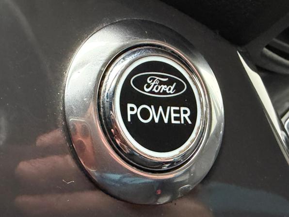 Ford Kuga II с пробегом 2013 года, цена 1 217 000 рублей, 176235 км, внедорожник, Автокод Объявления