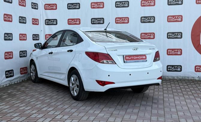 Hyundai Solaris I Рестайлинг с пробегом 2015 года, цена 714 990 рублей, 224000 км, седан, Автокод Объявления