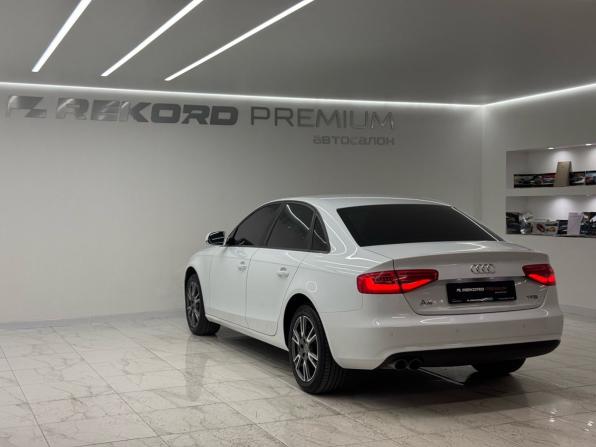 Audi A4 IV (B8) Рестайлинг с пробегом 2014 года, цена 1 500 000 рублей, 187383 км, седан, Автокод Объявления