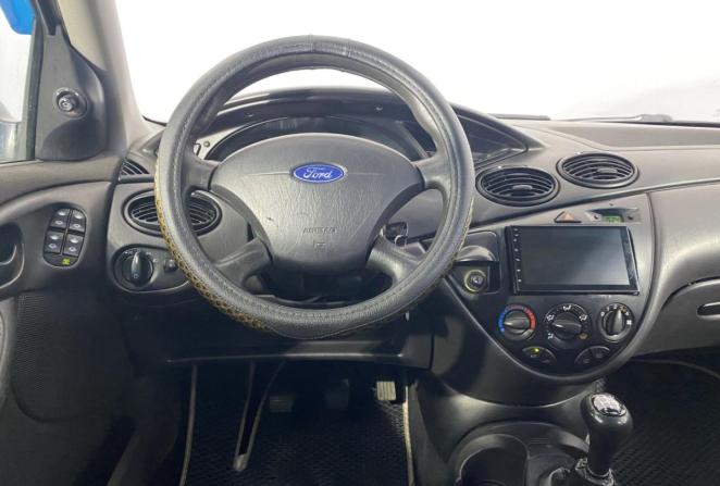 Ford Focus I Рестайлинг с пробегом 2003 года, цена 150 000 рублей, 301520 км, хэтчбек, Автокод Объявления