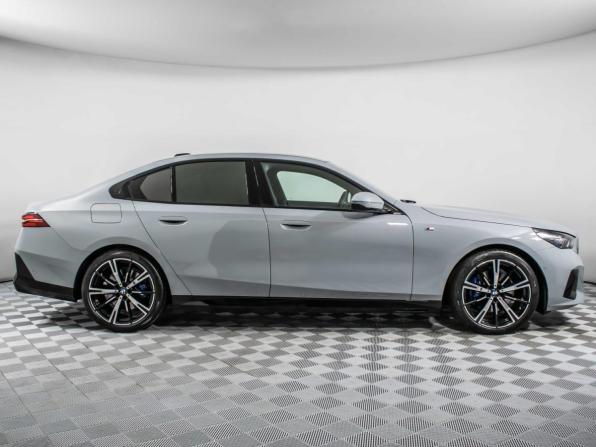 BMW 5 серии VIII (G60/G61/G68) с пробегом 2024 года, цена 8 400 000 рублей, 12410 км, седан, Автокод Объявления
