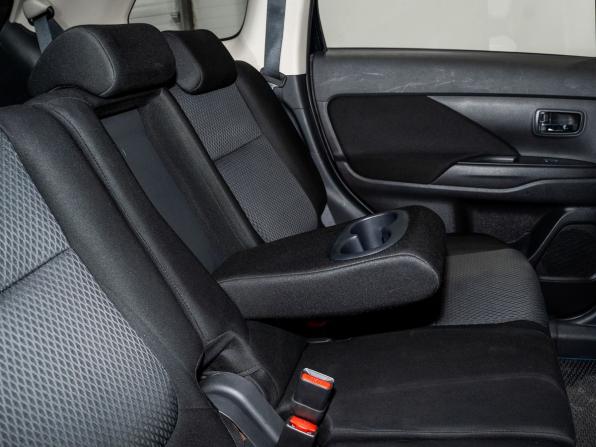 Mitsubishi Outlander III Рестайлинг 2 с пробегом 2015 года, цена 1 900 000 рублей, 200000 км, внедорожник, Автокод Объявления