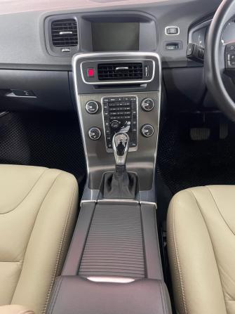 Volvo V60 I Рестайлинг с пробегом 2013 года, цена 1 470 000 рублей, 56474 км, универсал, Автокод Объявления
