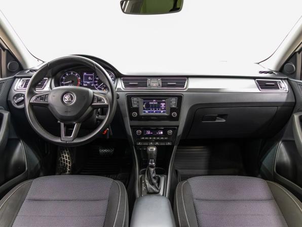 Skoda Rapid I с пробегом 2016 года, цена 1 328 000 рублей, 132476 км, лифтбек, Автокод Объявления