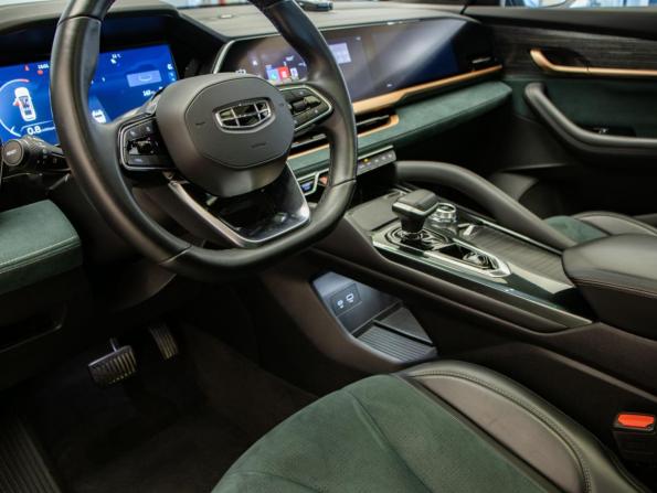 Geely Monjaro I с пробегом 2023 года, цена 2 949 000 рублей, 68515 км, внедорожник, Автокод Объявления