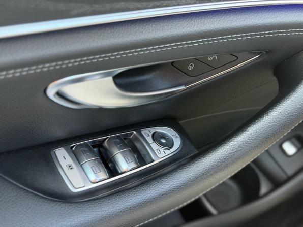 Mercedes-Benz E-Класс V (W213 S213 C238) Рестайлинг с пробегом 2021 года, цена 3 950 000 рублей, 102000 км, седан, Автокод Объявления