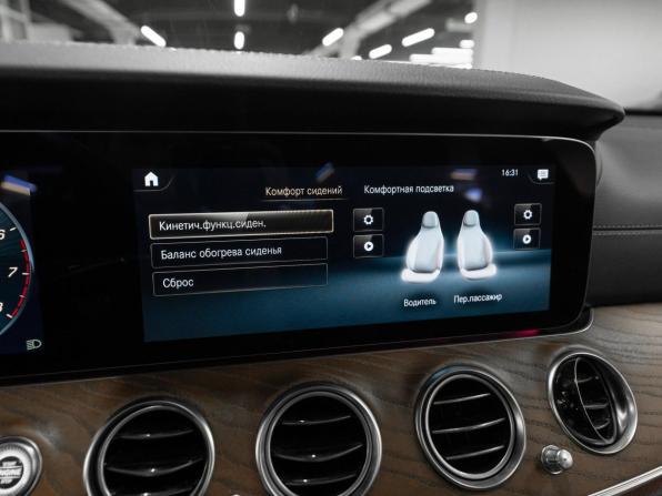 Mercedes-Benz E-Класс V (W213 S213 C238) Рестайлинг с пробегом 2021 года, цена 4 600 000 рублей, 30311 км, седан, Автокод Объявления