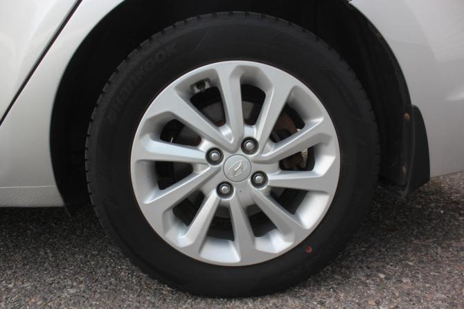 Hyundai Solaris II с пробегом 2019 года, цена 1 277 000 рублей, 136176 км, седан, Автокод Объявления