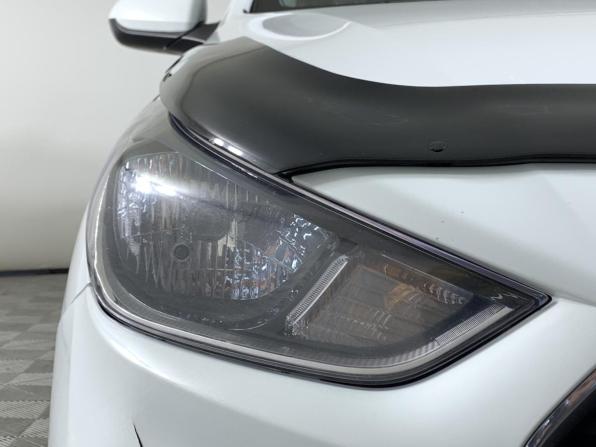 Hyundai Solaris II с пробегом 2019 года, цена 750 000 рублей, 276240 км, седан, Автокод Объявления